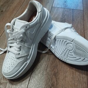 Nike Wmn's Air Jordan 1 Elevate